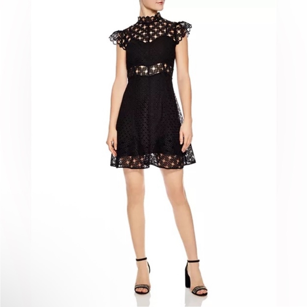 SANDRO Paris Jannie Black Guipure
Lace Mini Dress Size 36